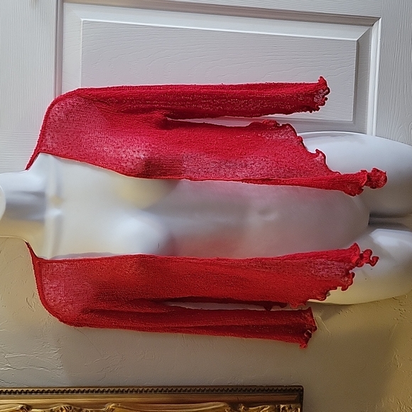 Nirvana Designs Crocheted Wrap - Picture 1 of 6